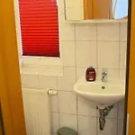 Familienfreundliche Haushaelfte In * Alt Bukow