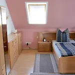 Casa de Férias Familienfreundliche Haushaelfte In *