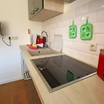 Familienfreundliche Haushaelfte In Alt Bukow